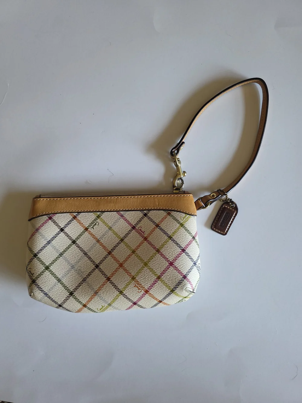 👛Coach Peyton Tattersall Wristlet Pouch in Multicolor Plaid and Tan
